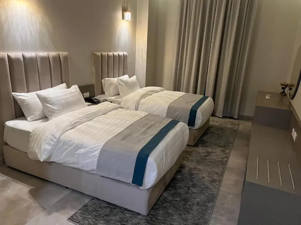 Eliana Hotel