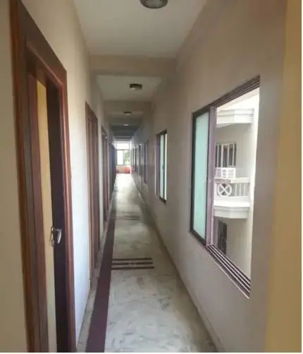 Hotel Deepak
