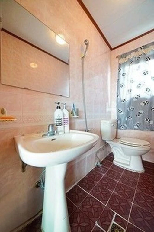 Pocheon Lakeside White House Pension