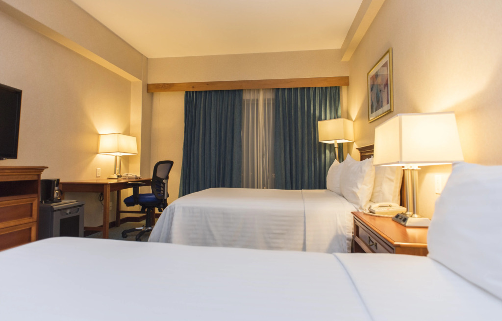 Holiday Inn Convention Center by IHG