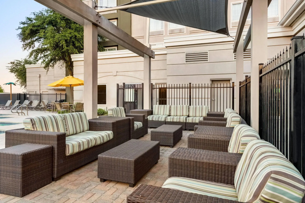 La Quinta by Wyndham Arlington North 6 Flags Dr