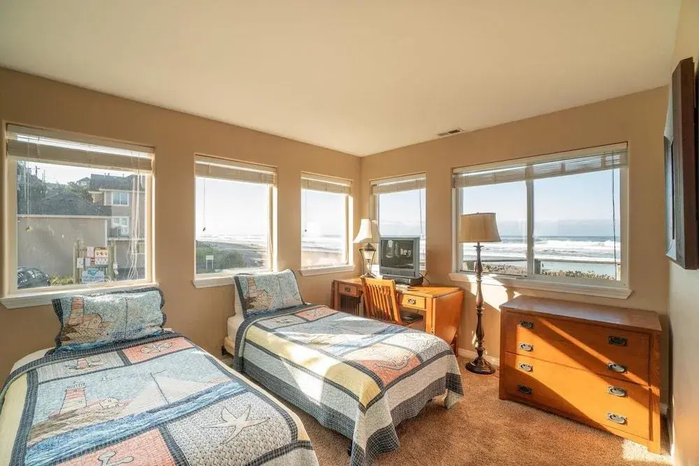 Beach House - 3 Br Home