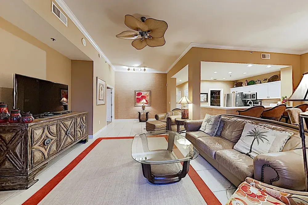 Gulf-view Penthouse - Pools, Adjacent To Beach 4 Bedroom Condo