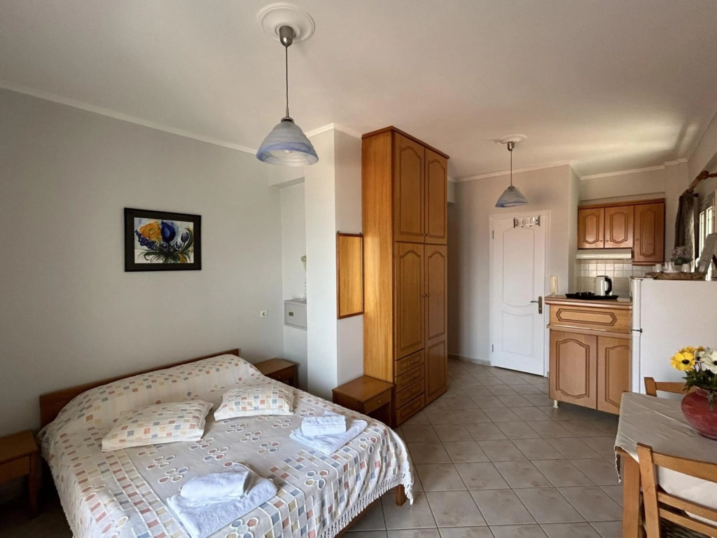 Brati Beach Hotel