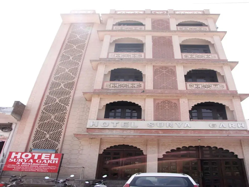 Hotel Surya Garh