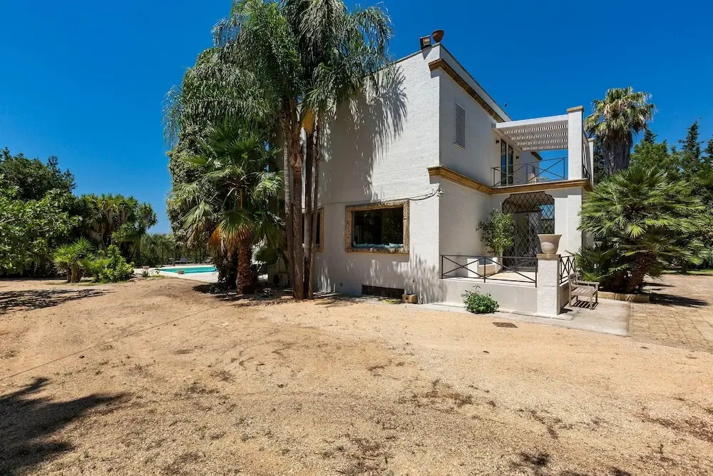 Villa Casablanca by Perle di Puglia