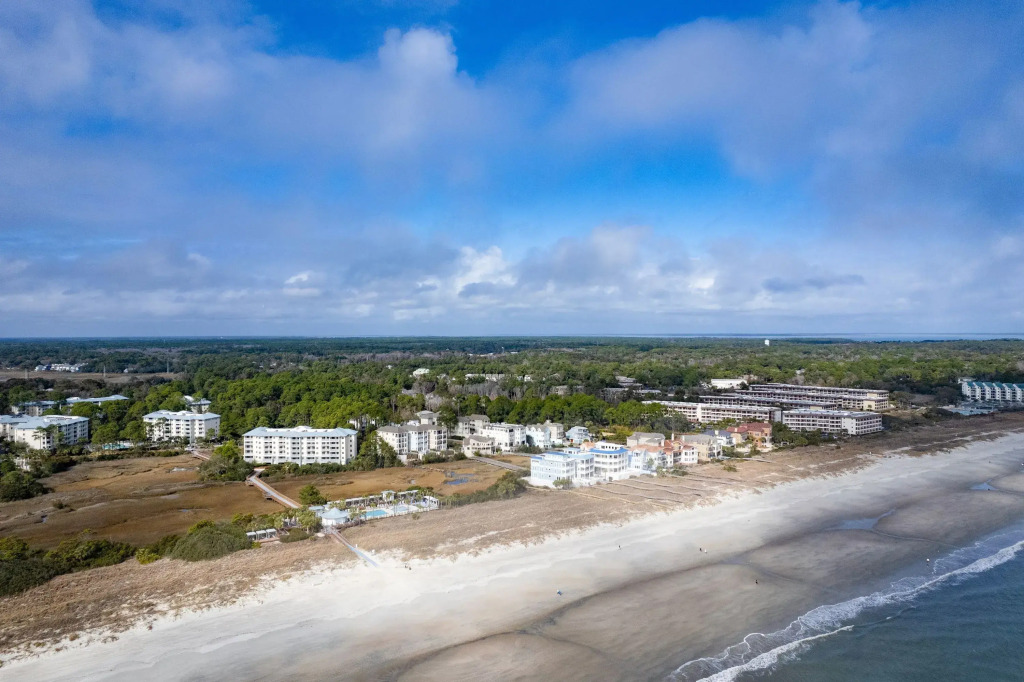 Sleeps 24! Priv Beach Boardwalk, Free Pool Heat, Ocean View 24 Bradley Cir by Avantstay