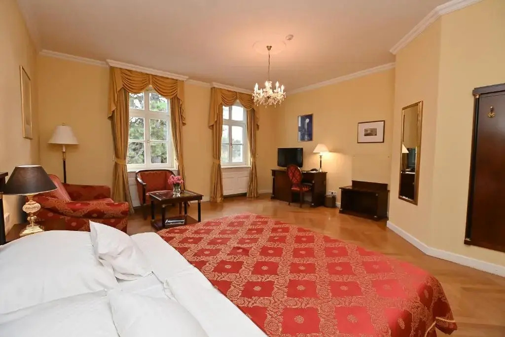 Castle Hotel Grof Degenfeld