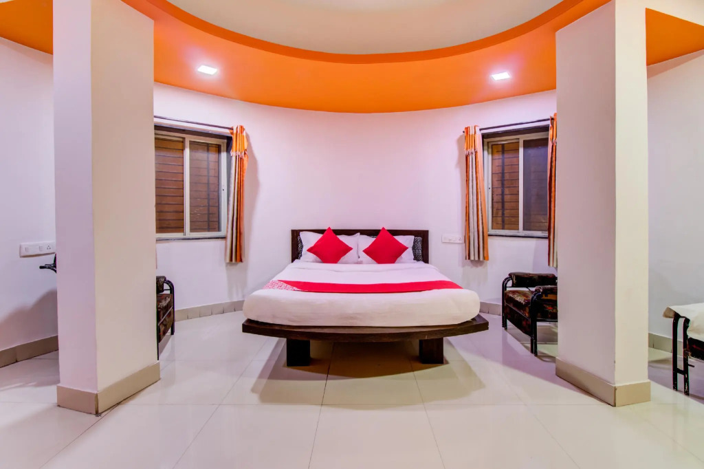 OYO 60908 Hotel Sai Lodging