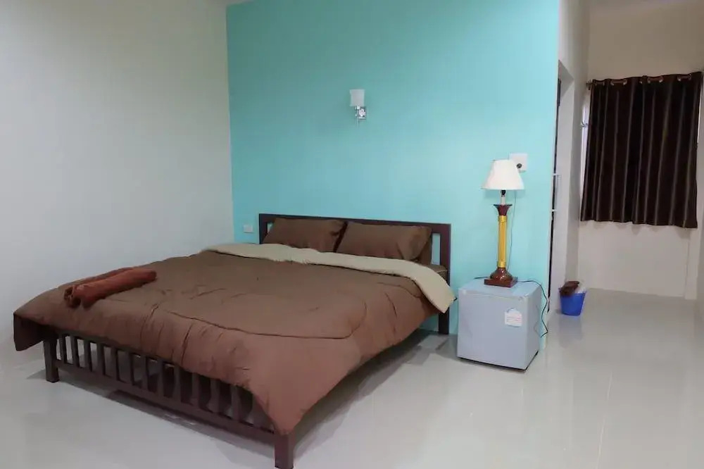 Baan Bang Kluai Resort บ้านบางกล้วย รีสอร์ท