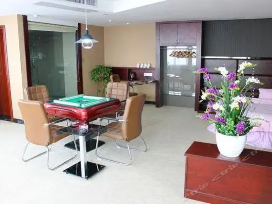 H. Q Youth Hotel