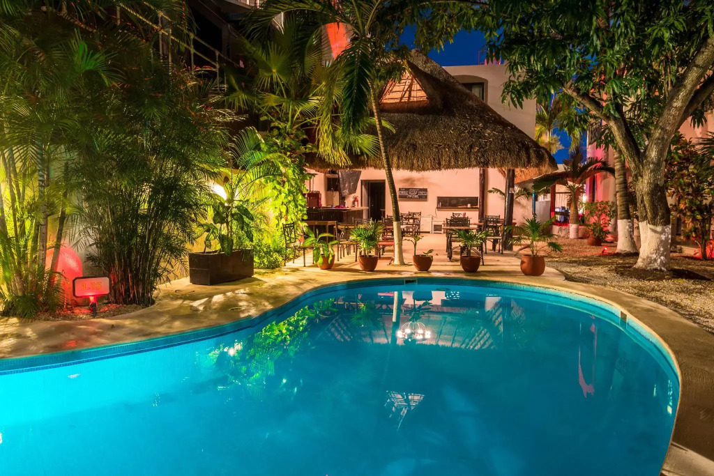 Hacienda Paradise Hotel