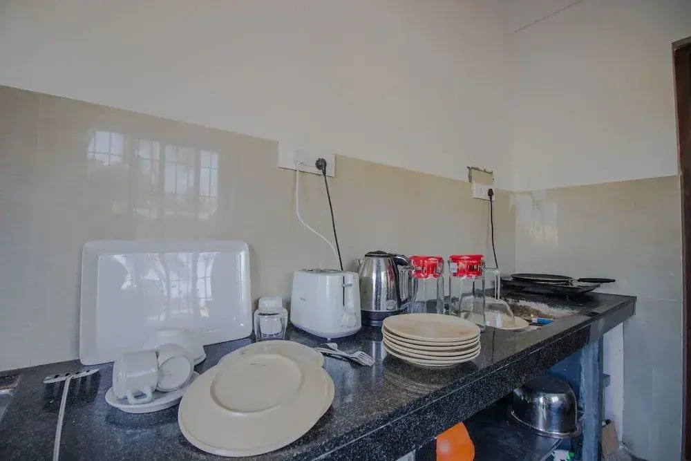 OYO 24768 Home Beach View Stay Morjim
