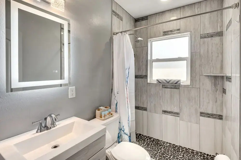 Central Daytona Beach Apt < 1 Mi To Beach St!
