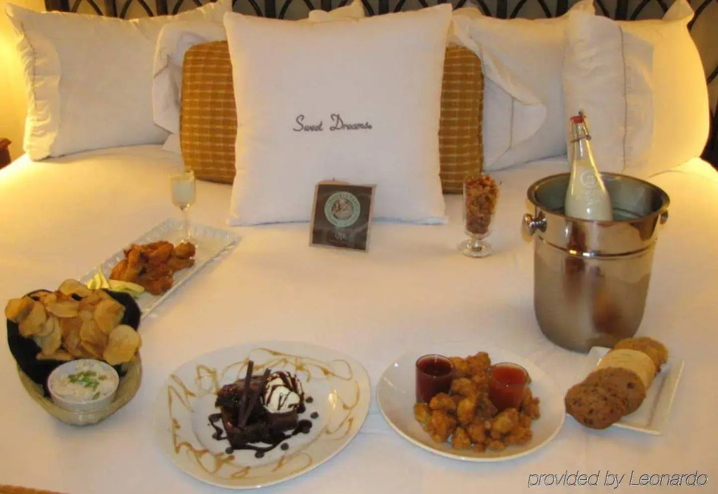 DoubleTree by Hilton Atlanta Windy Hill Ballpark