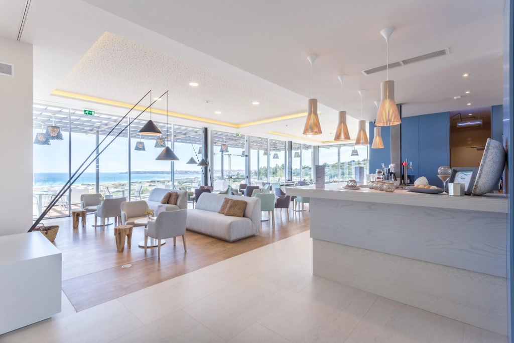 Palmares Beach House Hotel