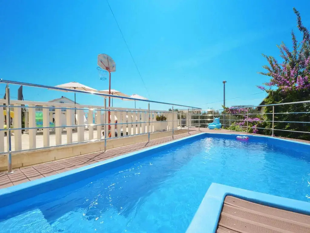 La Bodega Apartments