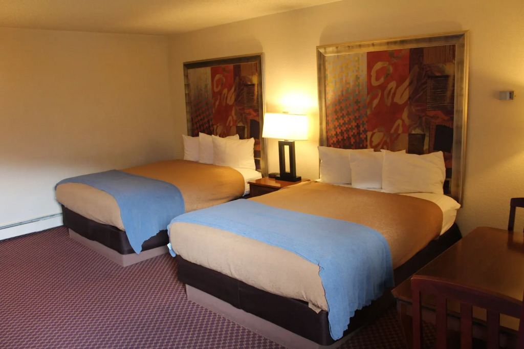 Caravan Inn