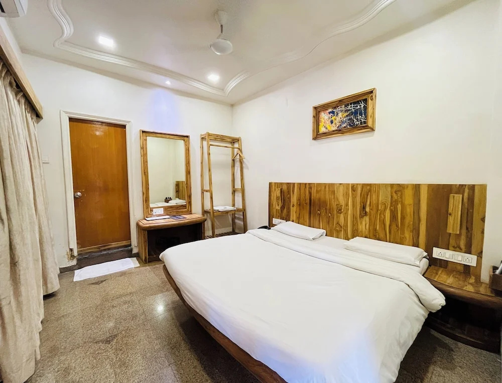 Hotel Shripad