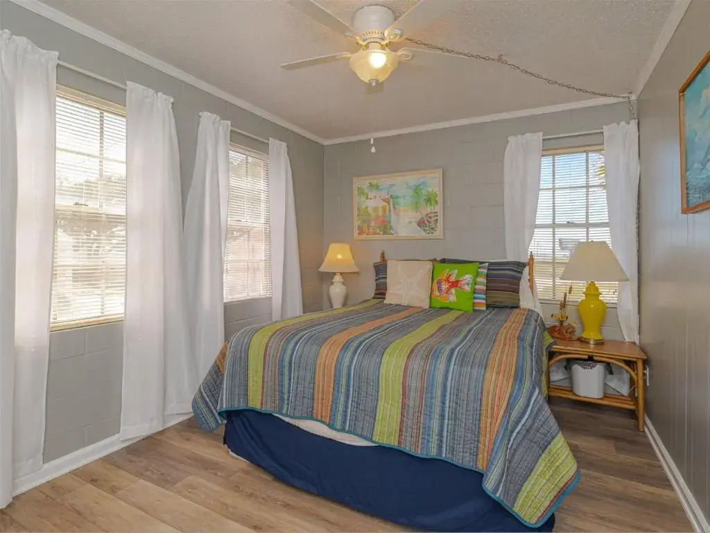 Sea Gun Bayhome #128 by Miss Kitty’s