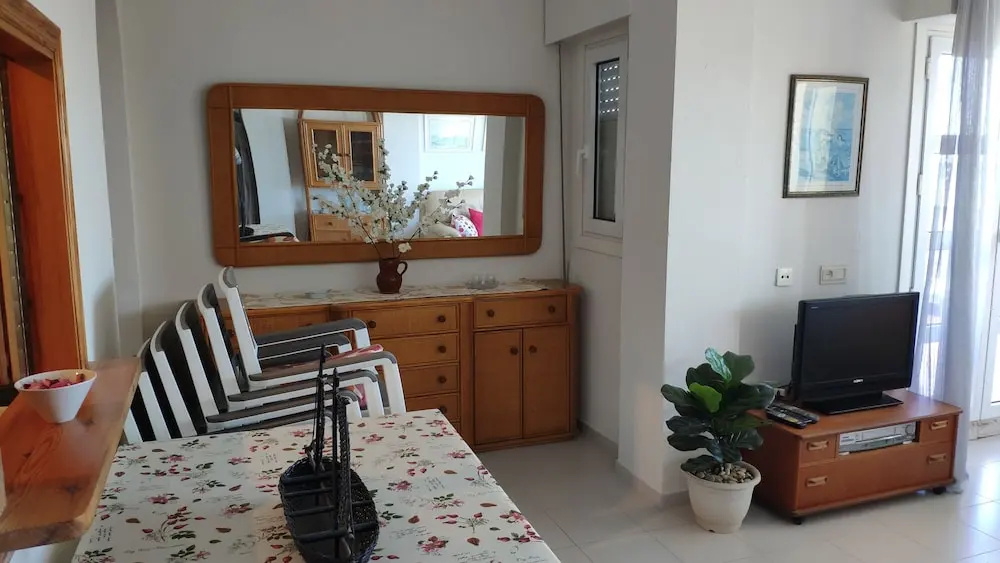 Two Bedroom Apartment on Front Line Of The Beach