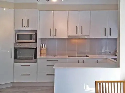 3 'Adriana' 83 Ronald Avenue - Unit With A Backyard