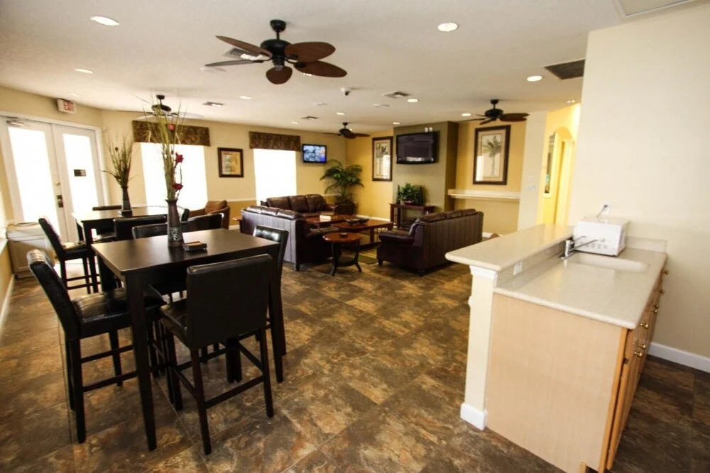 952 Lake Berkley