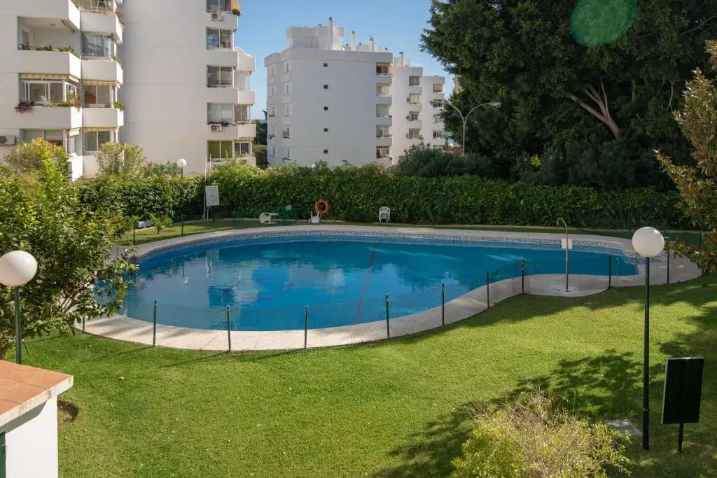 N&A Myramar 1BDR Recently Renovated Penthouse