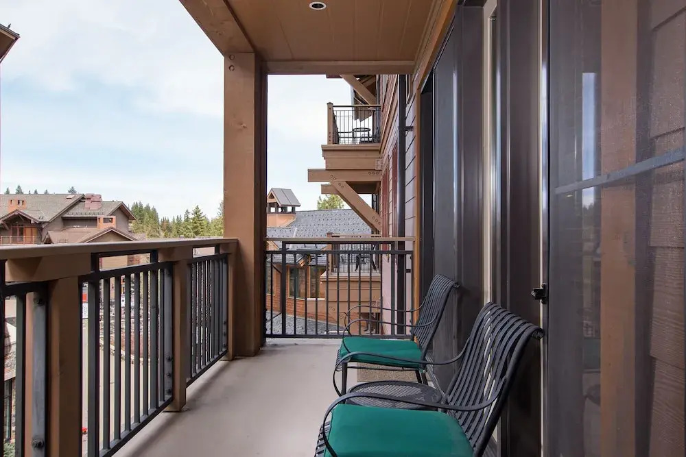 Catamount Condo #306 2 Bedrooms 2.5 Bathrooms Condo
