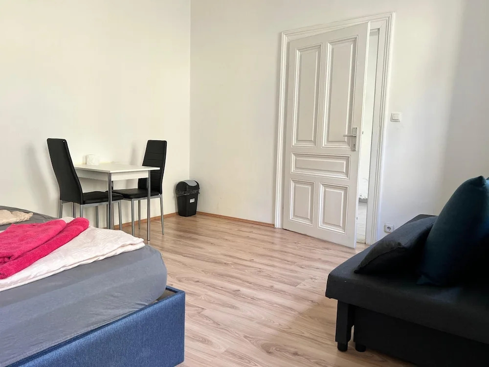 Spacious 4BR Stay Vienna for Families