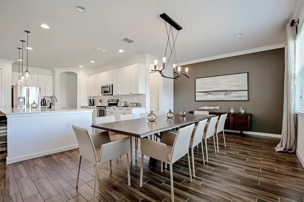 Very Private Surroundings Pool, Game Room & More! 7 Bedroom Home
