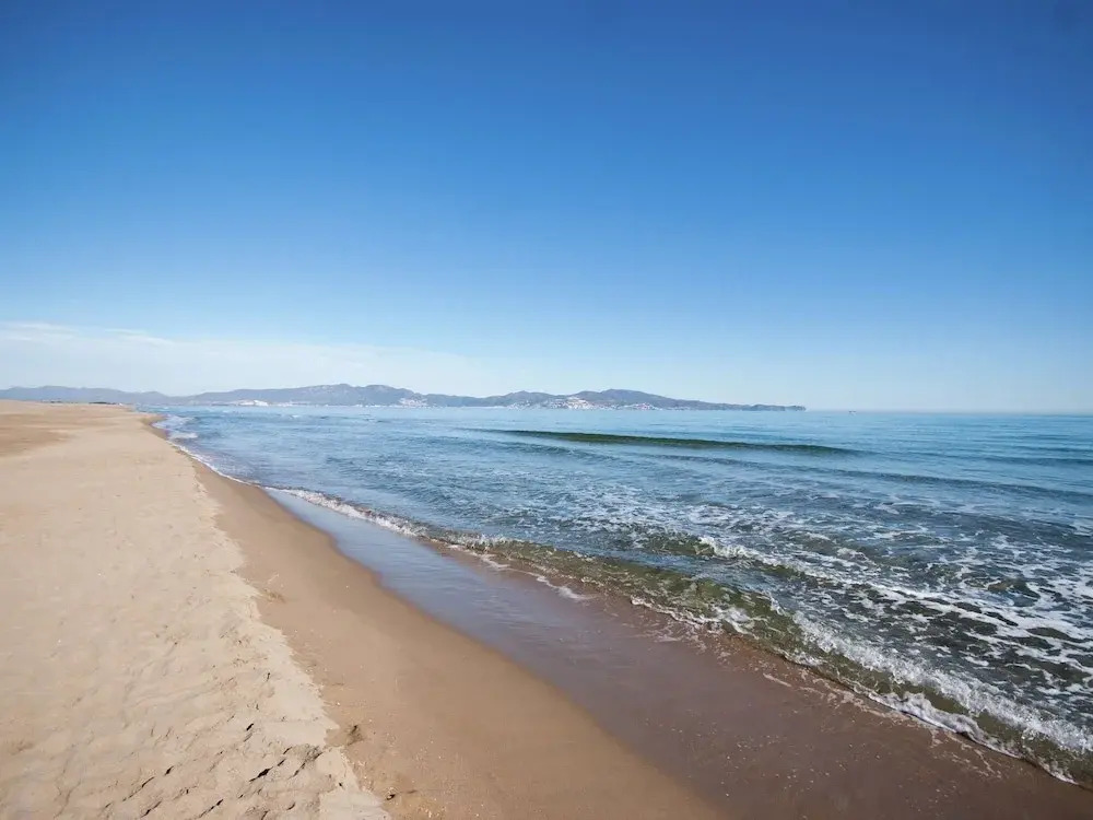 Detached Villa With Privated Pool Situated at the Seafront in Sant Pere Pescador