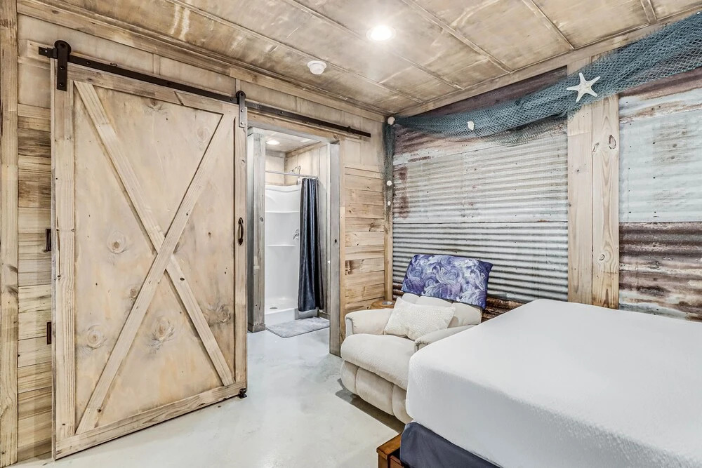 Casas Coastal Experience Cabin B 1 Bedroom Cottage by RedAwning