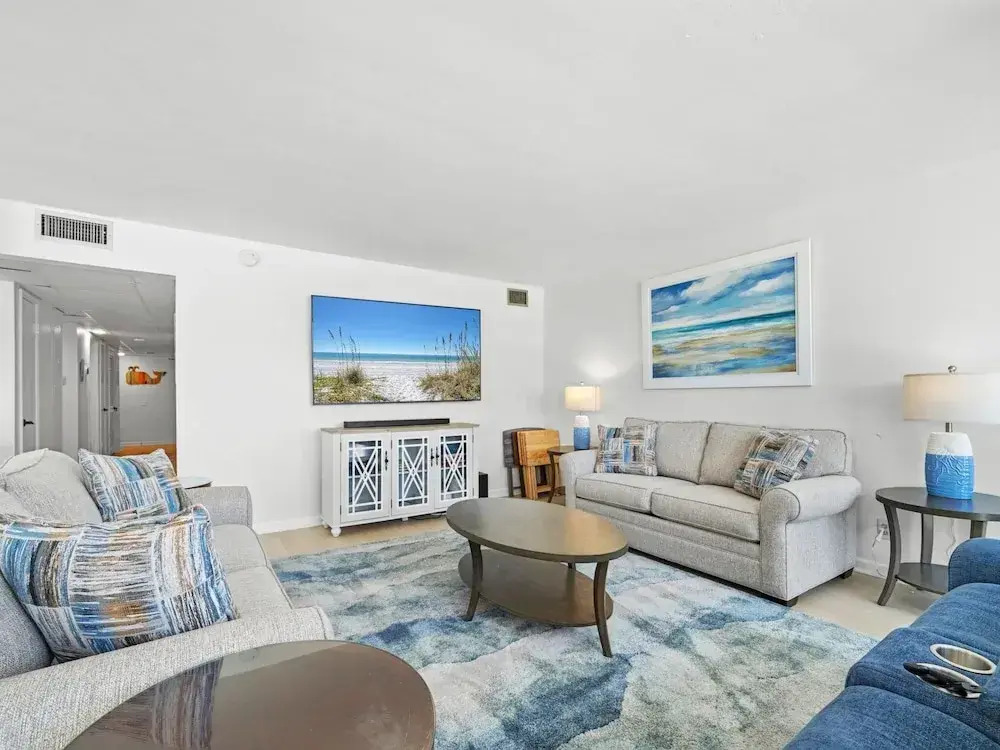 Windward 408 at Edgewater