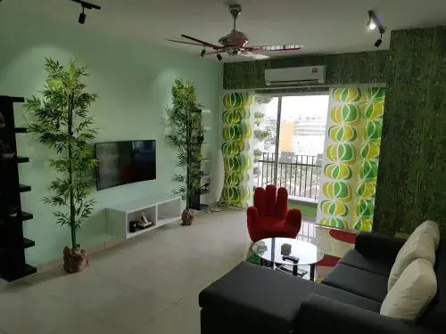 Garden Apartment at Zenith