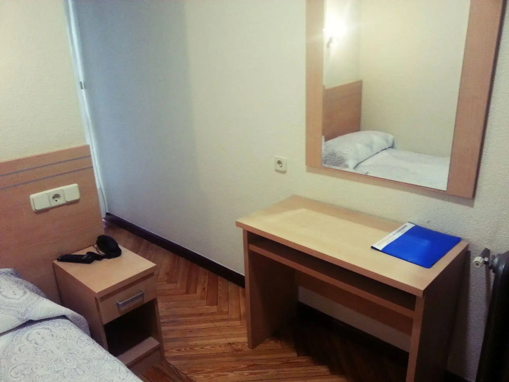 Hostal Avenida