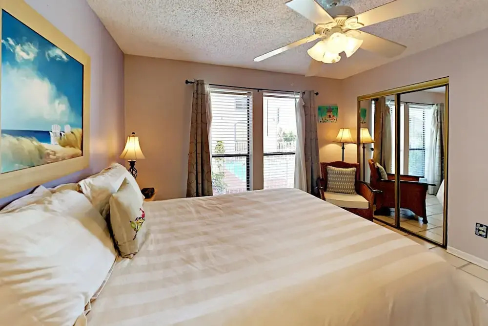Fortuna Bay 1 - One Bedroom Condo
