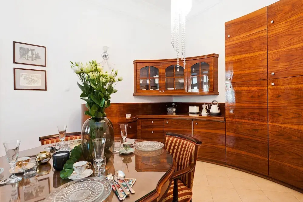 Cracovian Suite by Loft Affair