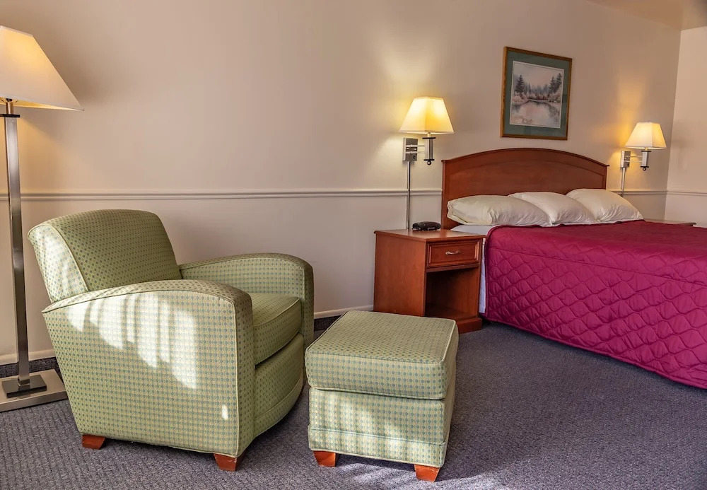 Country Village Motel