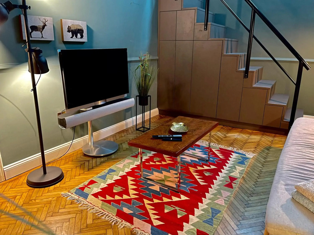 Lovely Vintage Budapest Studio