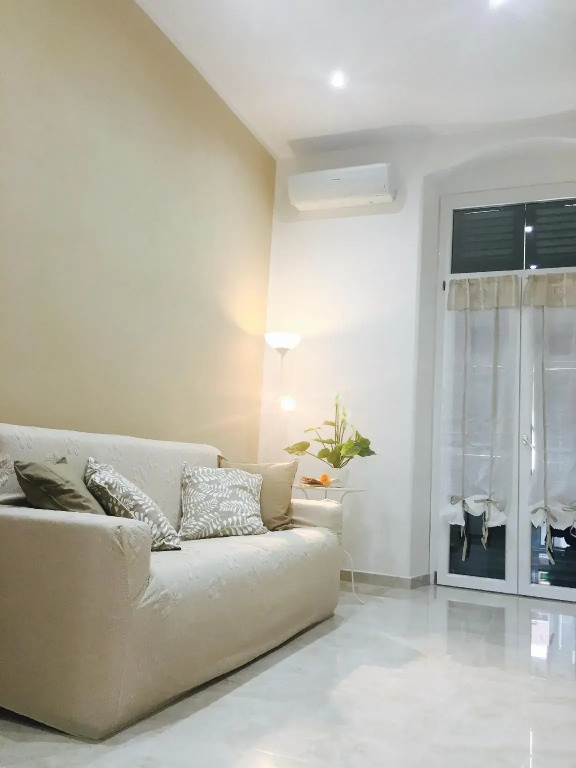 Queen chic apartment