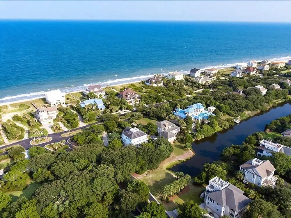 192 Sand and Sea 5 Br Home by RedAwning