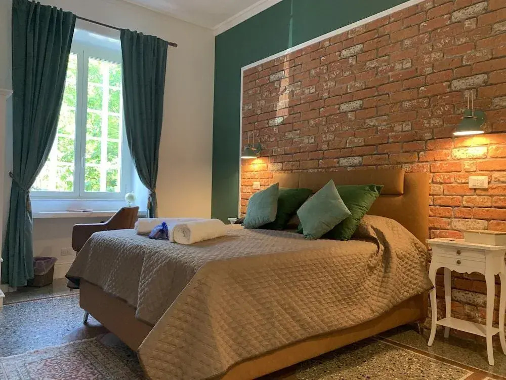 Capital Rooms