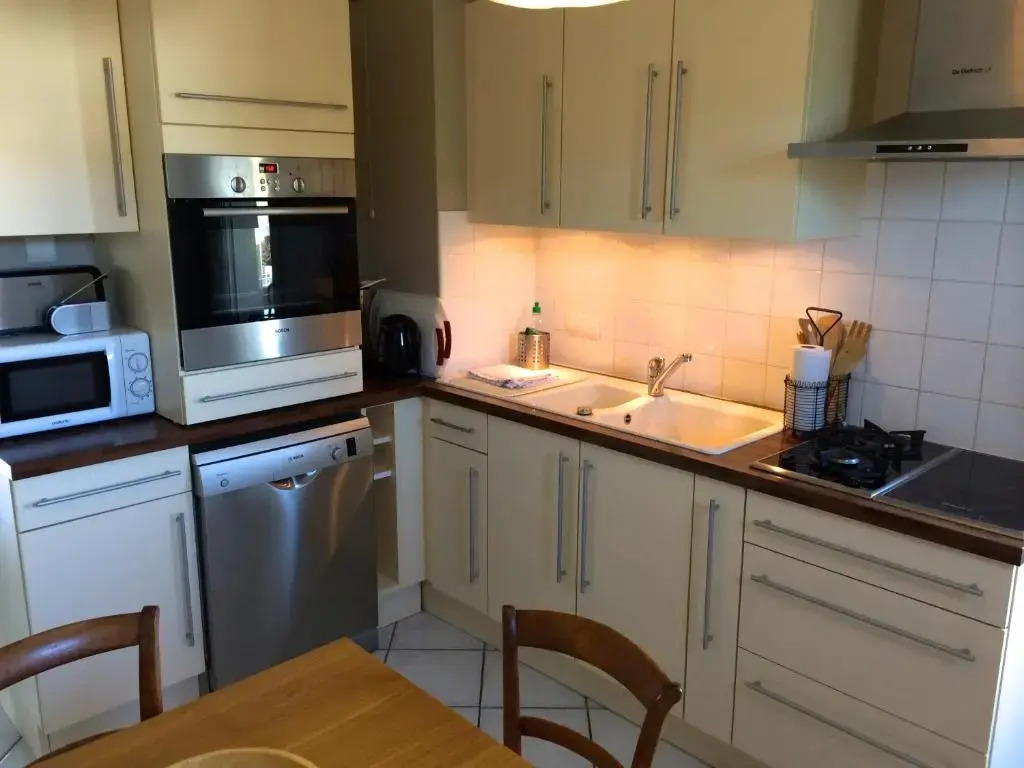 Appartement Standing 55m2 - Terrasse Sud, Parking, Wifi