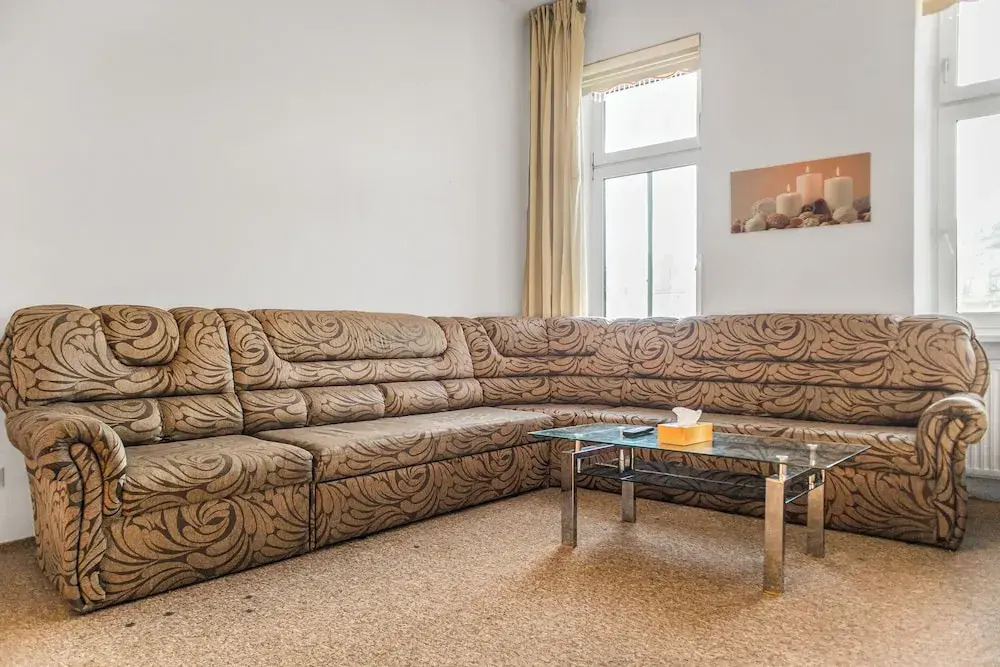 Cozy 2BR Apt Next to Millennium Tower