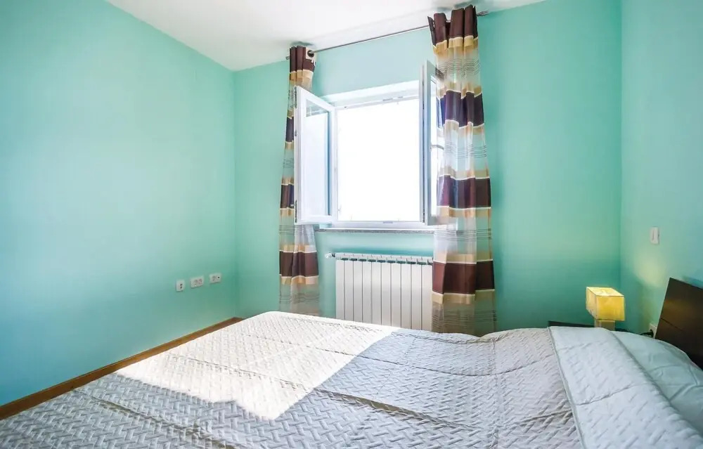 Beautiful Home in Icici With Wifi and 3 Bedrooms