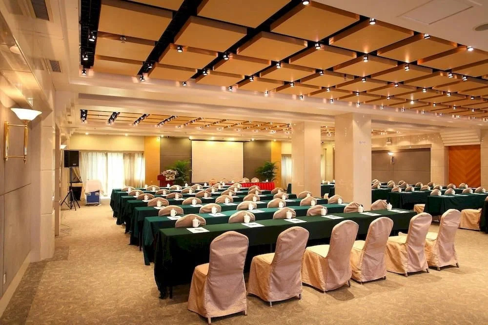 Golden Harbor Hotel