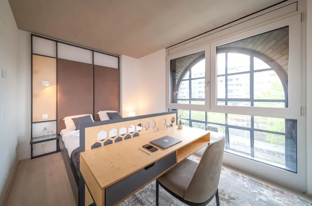 LUXURIOUS CITY CENTRE APARTMENT VEVEY by GUESTLEE