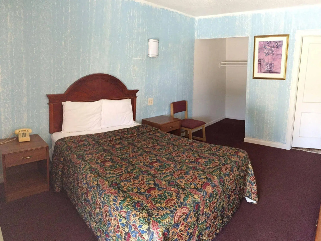 Mayo Inn