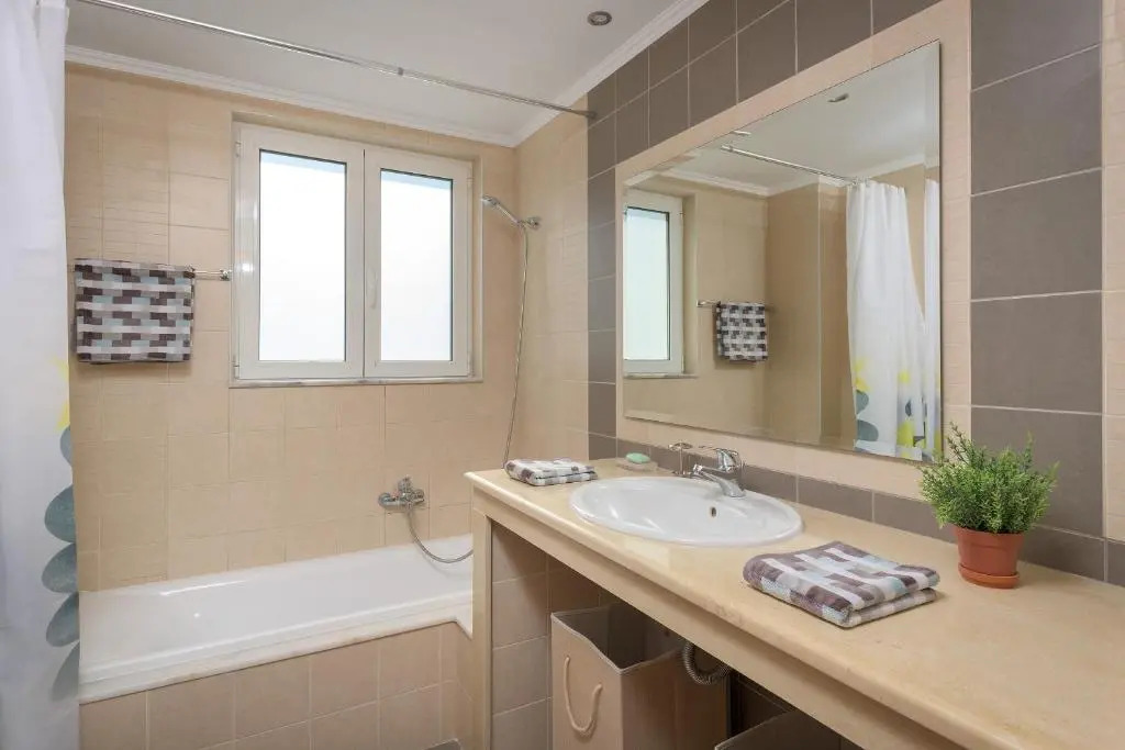 La Maisonette - 4 bedroom villa near the beach